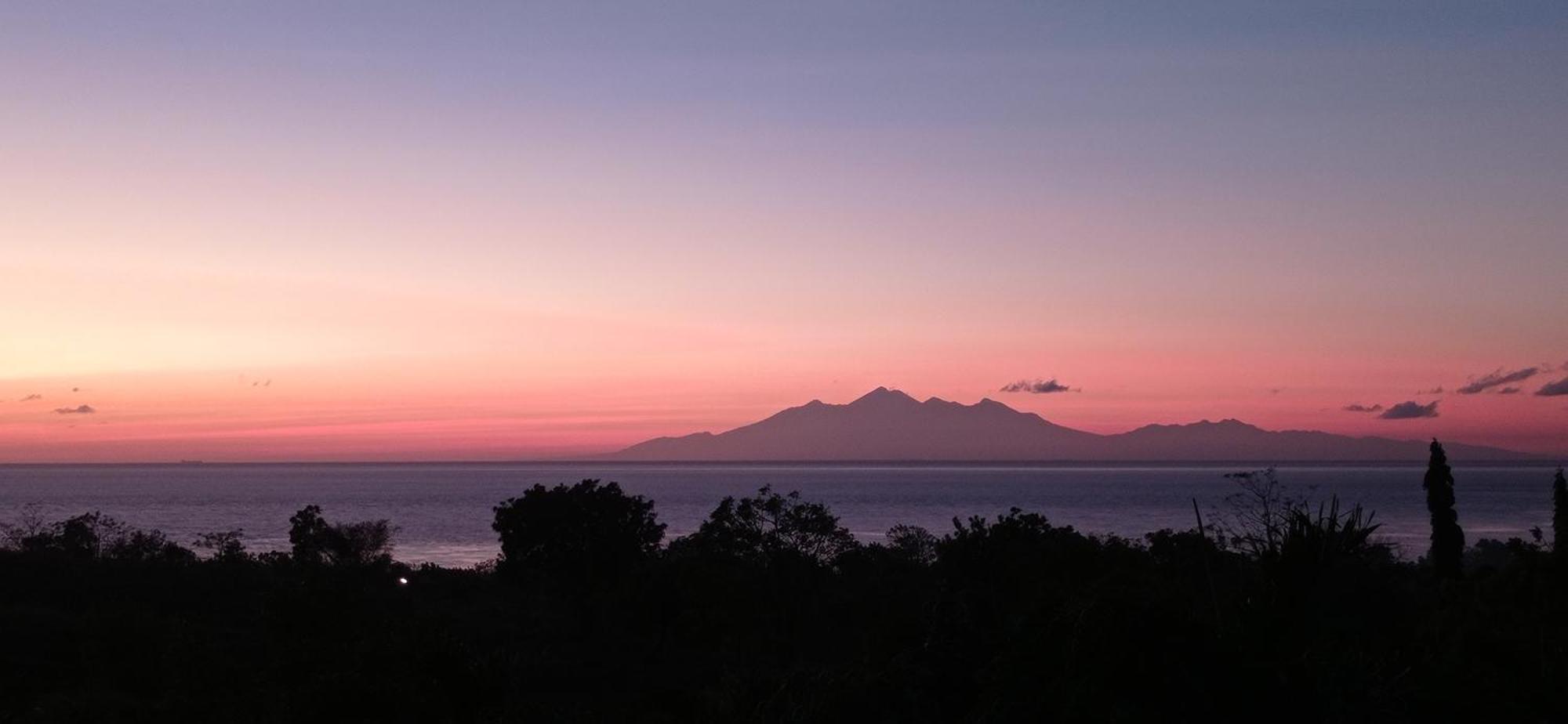 Khrisna Sunrise Homestay Tulamben Quarto foto